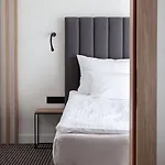 Shuum Boutique - Destigo 4* كولوبرزيغ