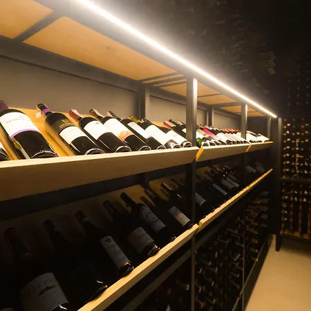 Shuum Boutique - Destigo Kołobrzeg