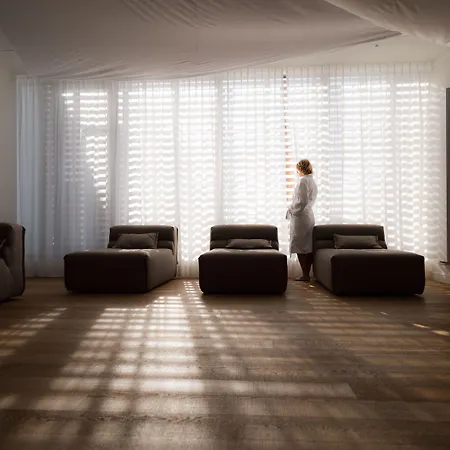 Shuum Boutique Wellness - Destigo 4*
