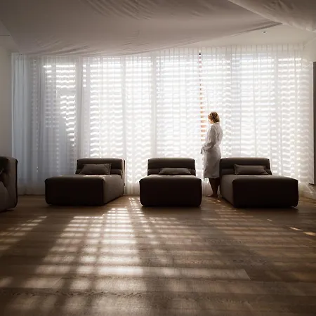 Shuum Boutique Wellness Колобжег